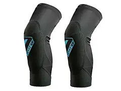 7 Protection "Transition" Knee Pads - Black/Blue 7 Protection "Transition" Knee Pads - Black/Blue