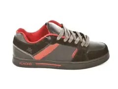 Almond "Metric" Shoes black/red Almond "Metric" Shoes black/red