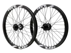 Pride Racing "Gravity / Control V2" BMX Race Laufräder - 20 Zoll / 20mm-15mm Achse / Carbon / Schwa… Pride Racing "Gravity / Control V2" BMX Race Laufräder - 20 Zoll / 20mm-15mm Achse / Carbon / Schwa…
