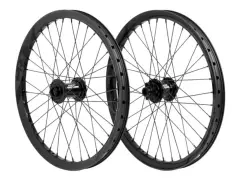 Pride Racing "Wave / Fusion" BMX Race Laufräder - Carbon, Disc, 20mm/15mm Achse Pride Racing "Wave / Fusion" BMX Race Laufräder - Carbon, Disc, 20mm/15mm Achse