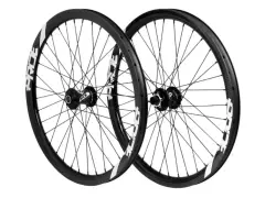 Pride Racing "Gravity Disc / Control V2" BMX Race Laufräder - 24 Zoll, 20/15mm Steckachse, Schwarz Pride Racing "Gravity Disc / Control V2" BMX Race Laufräder - 24 Zoll, 20/15mm Steckachse, Schwarz