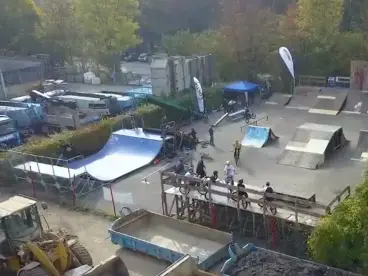 Nuts & Bolts BMX Jam - Bye Bye Adliswil Video Nuts & Bolts BMX Jam - Bye Bye Adliswil Video