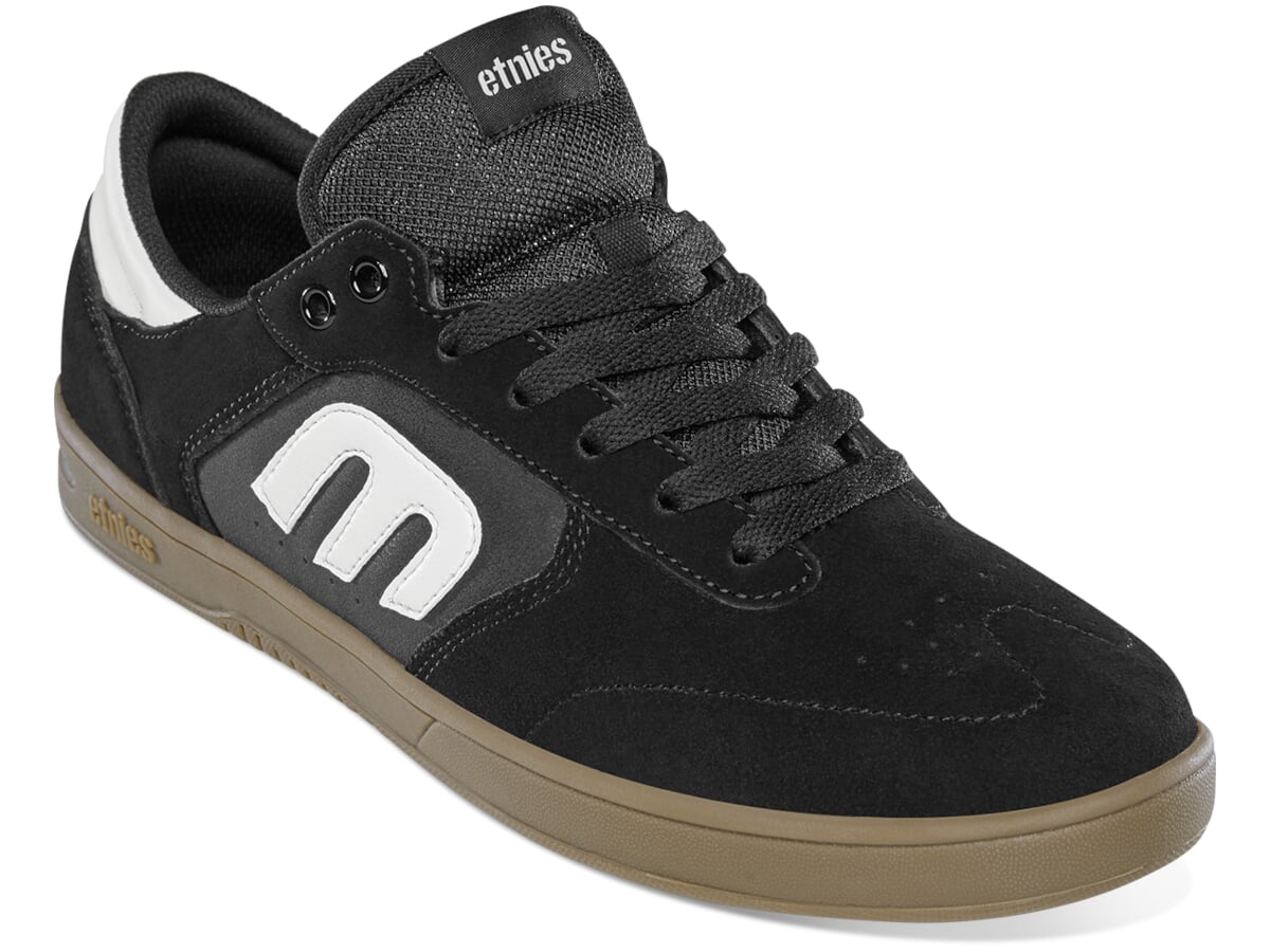 etnies shoes near me