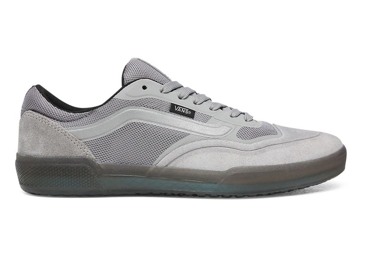 gray vans tennis shoes