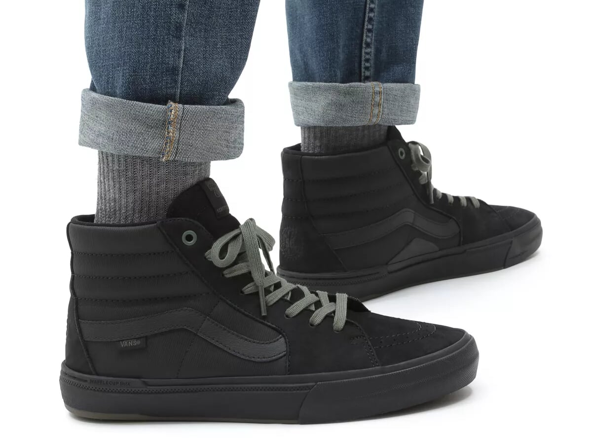 vans skate shoes grey